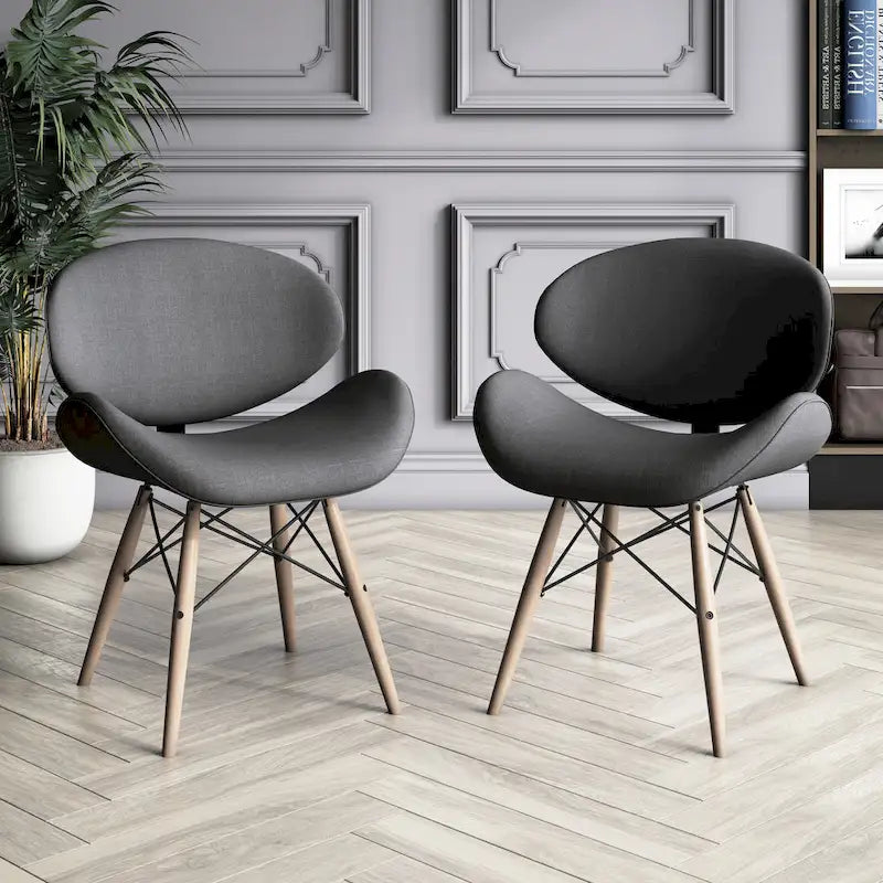 Fauteuil d’appoint de style mi-siècle en similicuir noir avec pieds en bois évasés