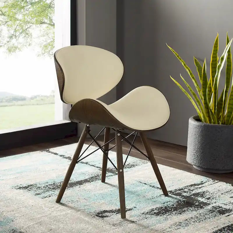Fauteuil d’appoint de style mi-siècle en similicuir noir avec pieds en bois évasés