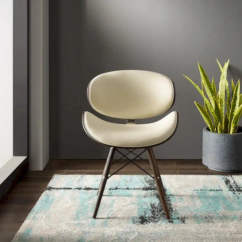 Fauteuil d’appoint de style mi-siècle en similicuir noir avec pieds en bois évasés