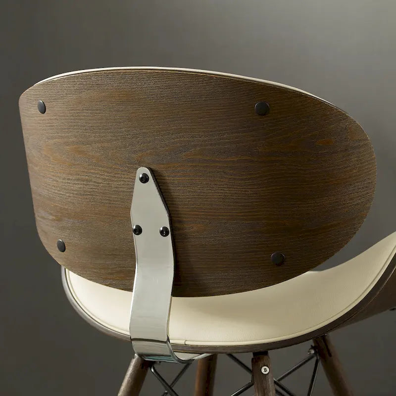 Fauteuil d’appoint de style mi-siècle en similicuir noir avec pieds en bois évasés